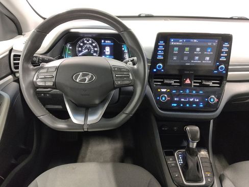 Used 2020 Hyundai Ioniq SE image 22