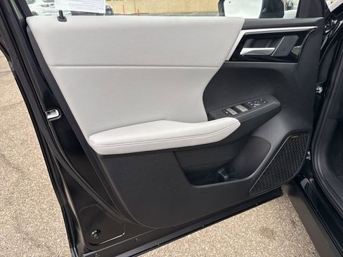 New 2025 Mitsubishi Outlander SE AWD/4WD image 29