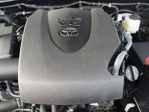 Used 2023 Toyota Tacoma TRD Sport image 27