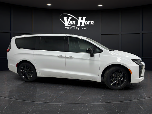 New 2027 Chrysler Pacifica Select FWD image 8
