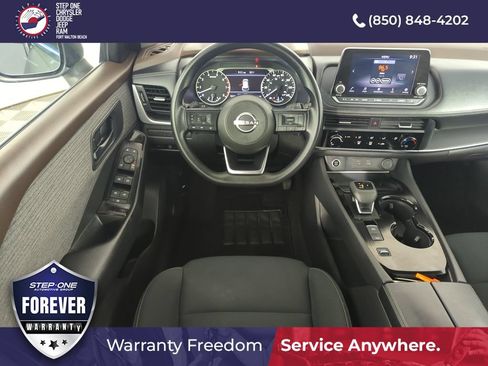 Used 2023 Nissan Rogue S FWD image 13