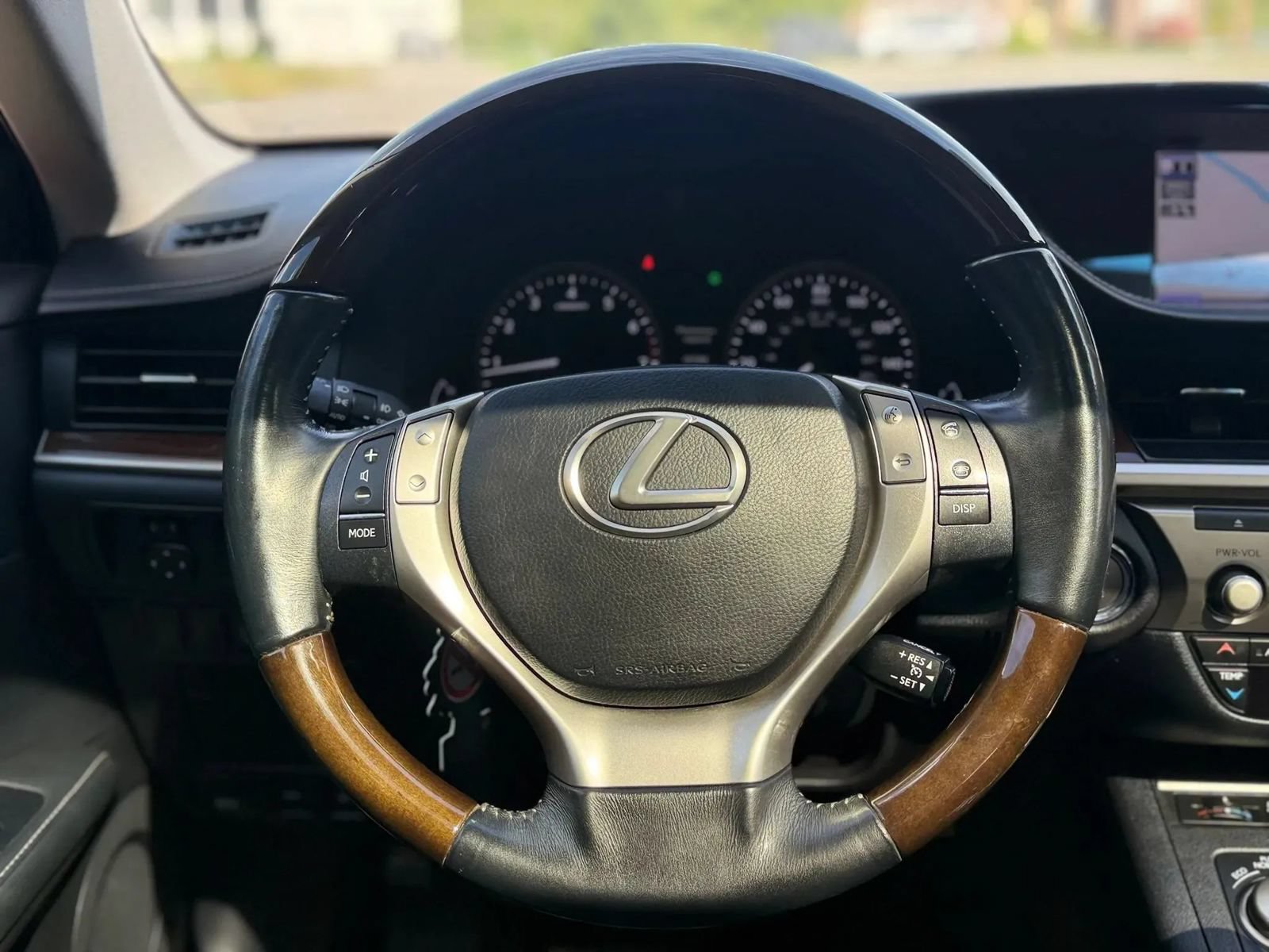Used 2014 Lexus ES 350 w/ Luxury Package FWD image 22