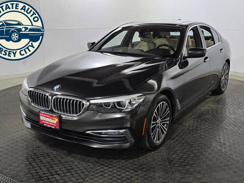 Used 2017 BMW 530i xDrive AWD/4WD image 10