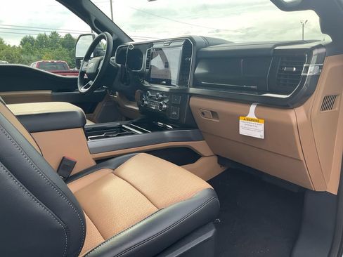 New 2026 Ford F250 Lariat w/ Chrome Package AWD/4WD image 11