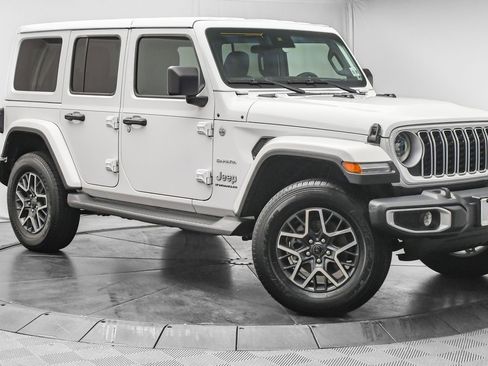 Used 2024 Jeep Wrangler Sahara image 1