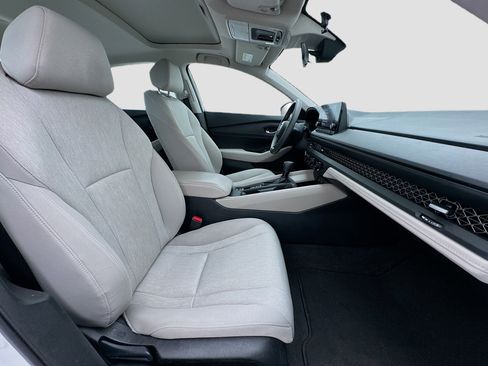 Used 2023 Honda Accord EX image 19