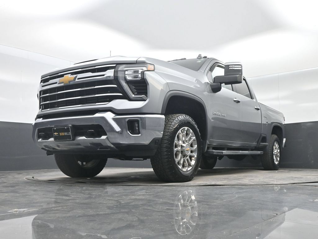 Used 2024 Chevrolet Silverado 2500 LTZ AWD/4WD image 25