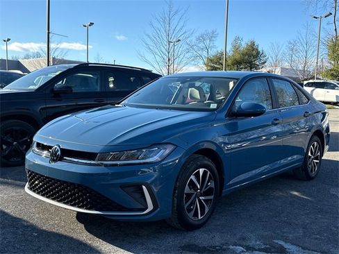 Certified 2025 Volkswagen Jetta S image 5