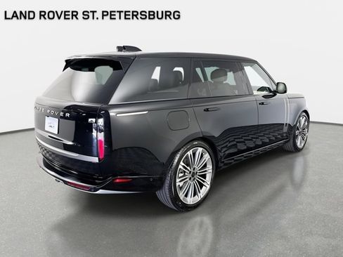 New 2026 Land Rover Range Rover Long Wheelbase SE image 5