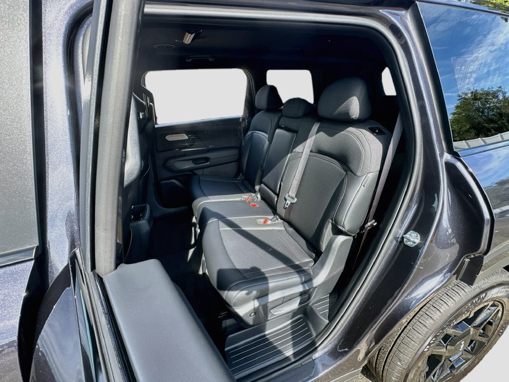 Used 2027 Kia Telluride LX FWD image 23
