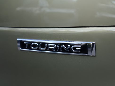 Certified 2025 Subaru Forester Touring AWD/4WD image 28