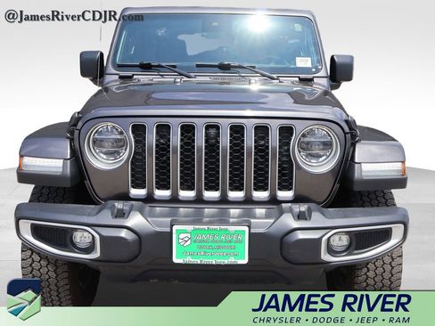 Used 2021 Jeep Wrangler Unlimited Sahara AWD/4WD image 7