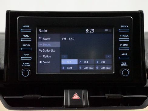 Used 2019 Toyota RAV4 LE FWD image 17