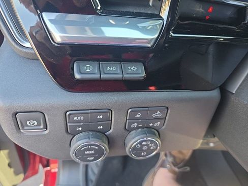 Used 2024 Chevrolet Silverado 2500 LTZ w/ LTZ Premium Package AWD/4WD image 7