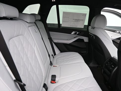 New 2026 BMW X5 xDrive50e AWD/4WD image 25