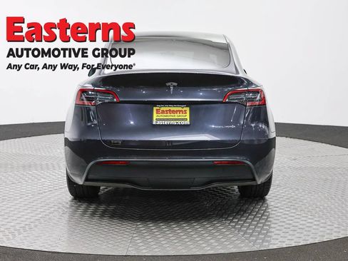 Used 2024 Tesla Model Y Long Range AWD/4WD image 6