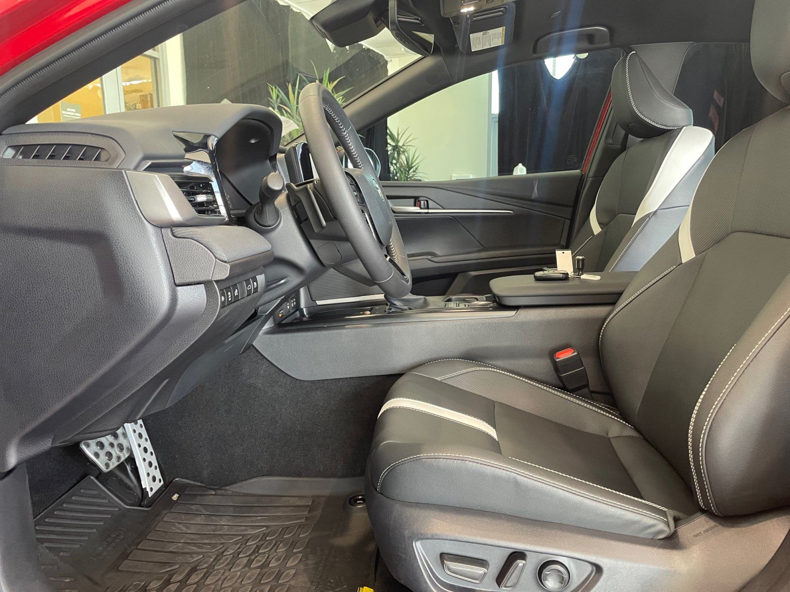 Certified 2026 Toyota Camry SE w/ Convenience Package FWD image 14