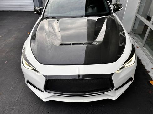 Used 2018 INFINITI Q60 3.0t Luxe image 7