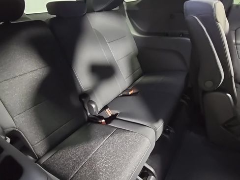 Used 2024 Chevrolet Traverse LT w/ Trailering Package FWD image 32