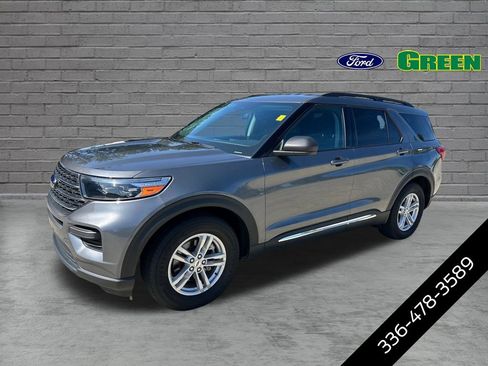 Certified 2022 Ford Explorer XLT RWD image 1