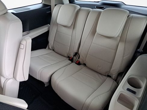 Used 2022 Mercedes-Benz GLS 580 4MATIC image 16