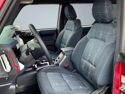 Used 2025 Ford Bronco Heritage Edition image 24