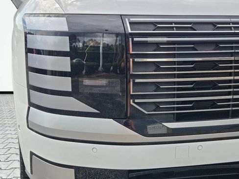 Certified 2026 Hyundai Palisade Calligraphy FWD image 2