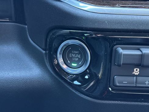 New 2026 GMC Sierra 2500 SLE w/ SLE Value Package; AWD/4WD image 18