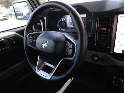 Used 2021 Ford Bronco Badlands AWD/4WD image 14