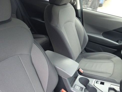 Used 2025 Subaru Crosstrek 2.0i Premium image 11