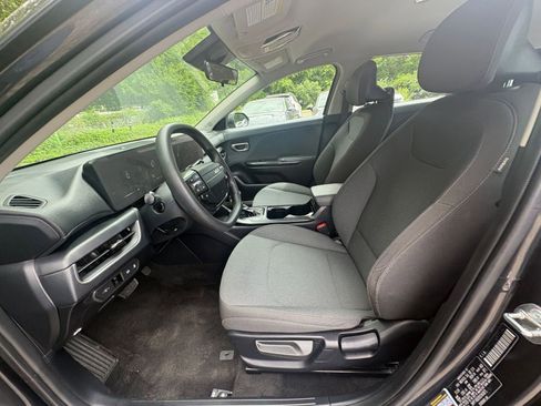Used 2025 Kia K4 FWD image 24