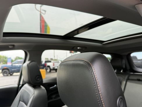 Used 2019 Chevrolet Equinox Premier FWD image 9