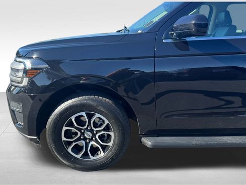 Certified 2024 Ford Expedition Max XLT image 18