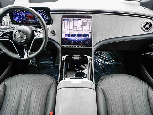 Used 2023 Mercedes-Benz EQS 450+ 4MATIC SUV image 10