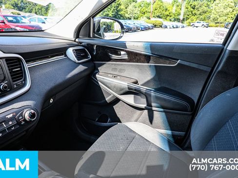 Used 2018 Kia Sorento L FWD image 42