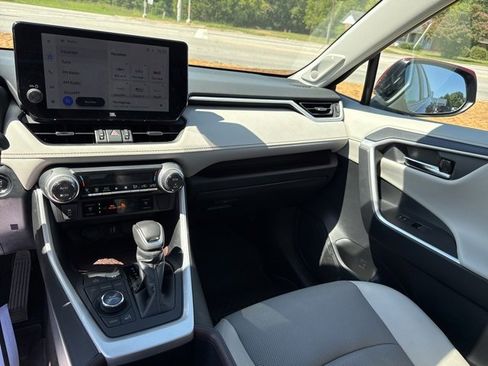 Used 2024 Toyota RAV4 Limited image 25