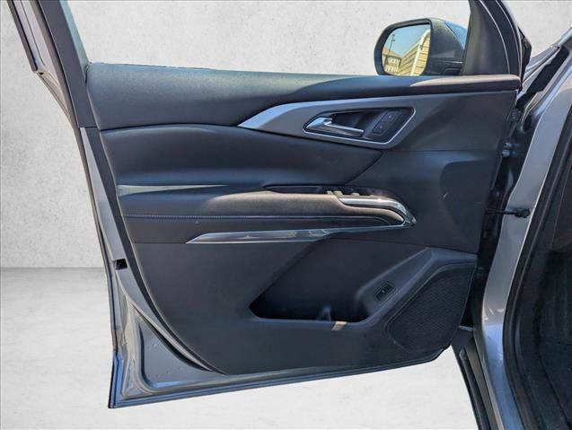 Used 2024 Chevrolet Traverse LT FWD image 22