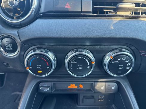 Used 2019 MAZDA MX-5 Miata RF Grand Touring image 18