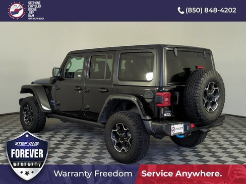 Used 2023 Jeep Wrangler Unlimited Rubicon 4xe w/ Cold Weather Group AWD/4WD image 4