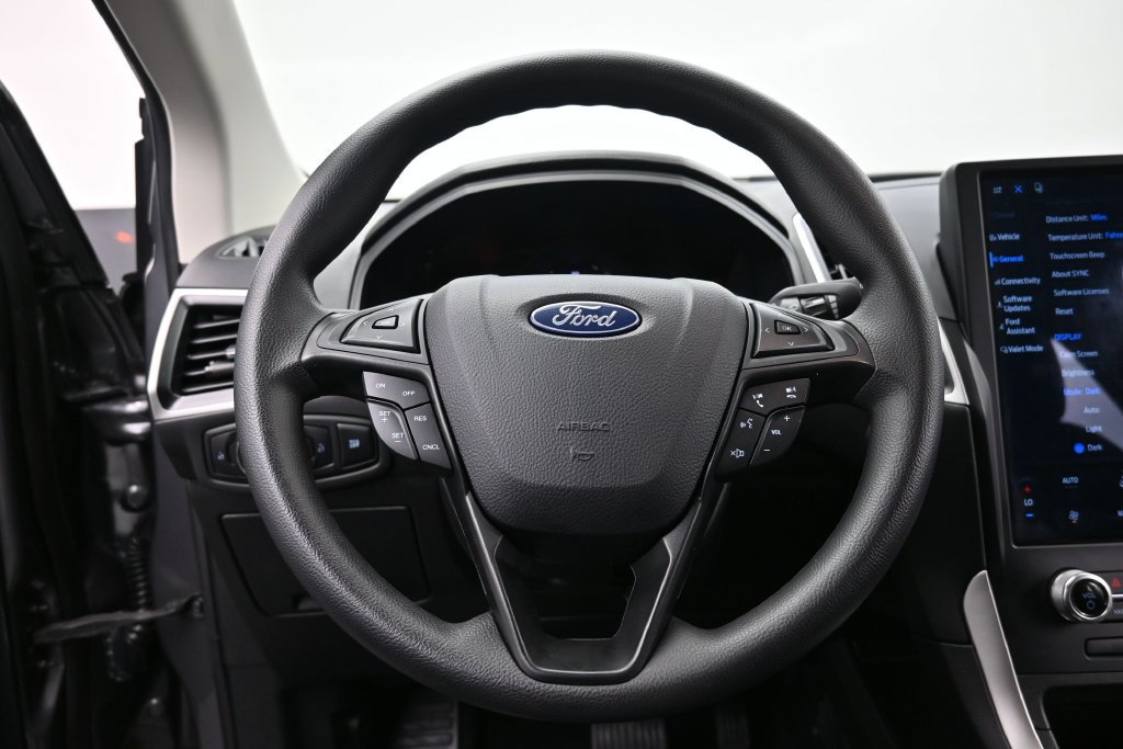 Used 2024 Ford Edge SE w/ Black Appearance Package AWD/4WD image 21