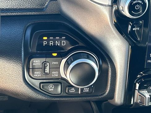 Used 2024 RAM 1500 Big Horn image 30