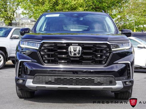 Used 2024 Honda Pilot Touring image 18