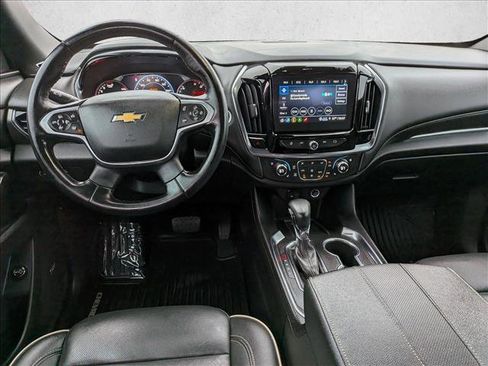 Used 2023 Chevrolet Traverse Premier image 15