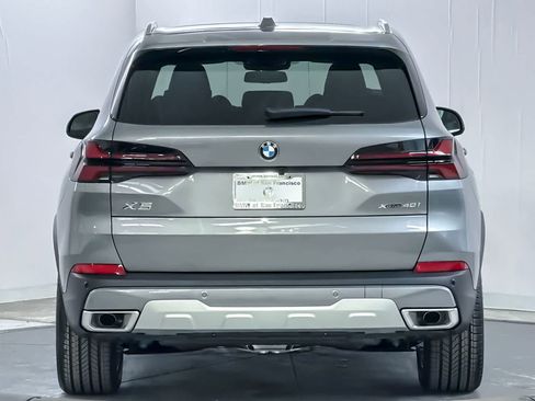 New 2026 BMW X5 xDrive40i w/ Premium Package image 7