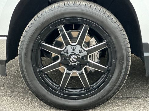 Used 2022 Chevrolet Silverado 1500 LT image 35