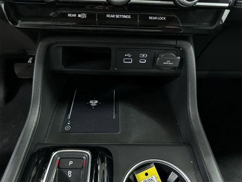 Used 2024 Honda Pilot Touring image 35