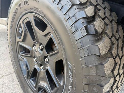 Used 2015 Jeep Wrangler Sport AWD/4WD image 7