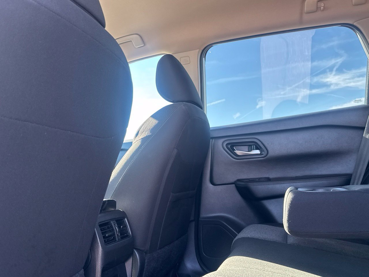 Certified 2025 Nissan Rogue SV FWD image 36