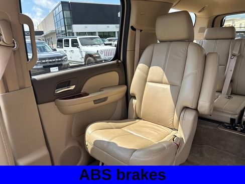 Used 2011 Chevrolet Suburban LT AWD/4WD image 13