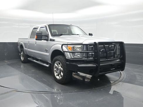 Used 2016 Ford F250 Lariat w/ Lariat Ultimate Package AWD/4WD image 8